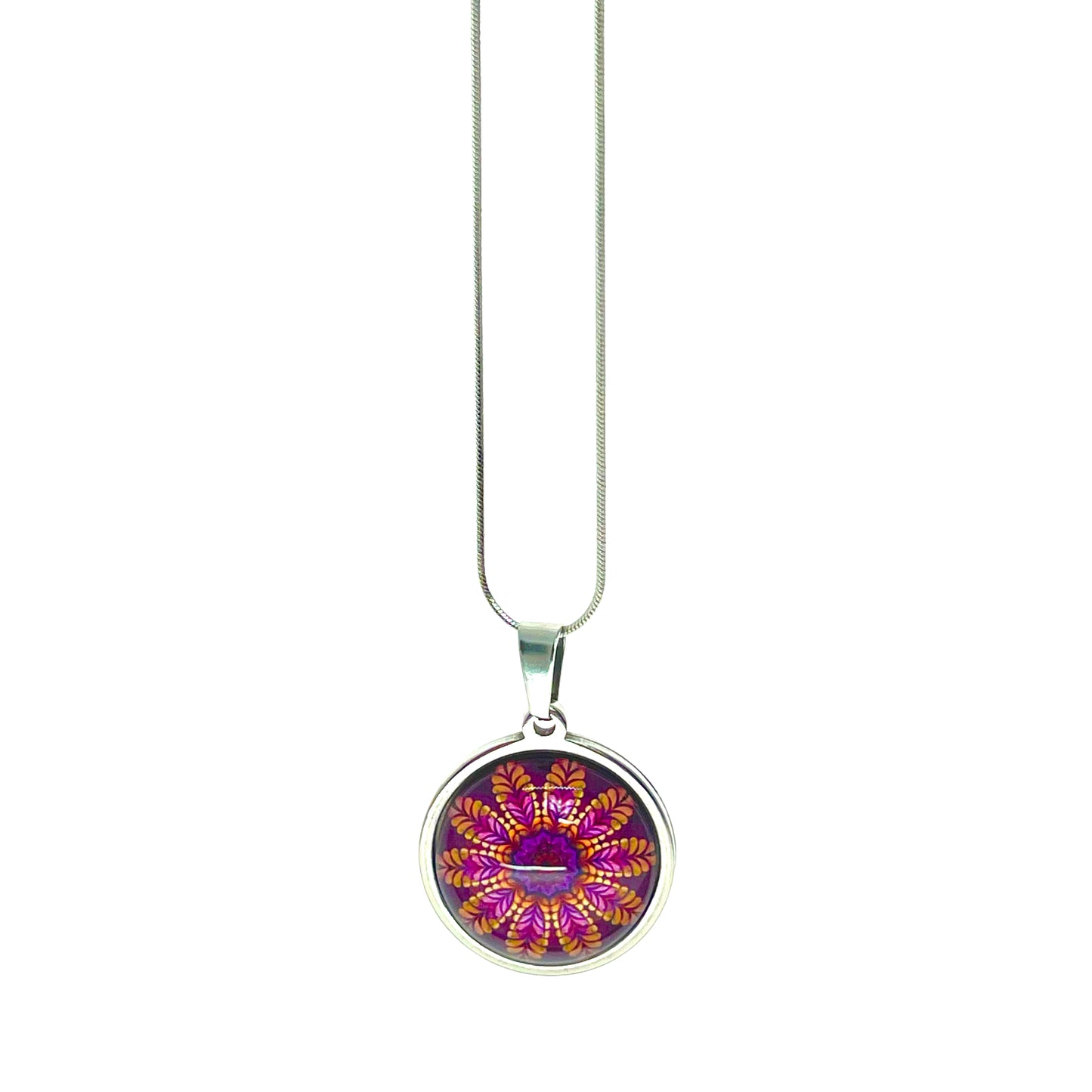 Magenta Daisy Small Round Necklace