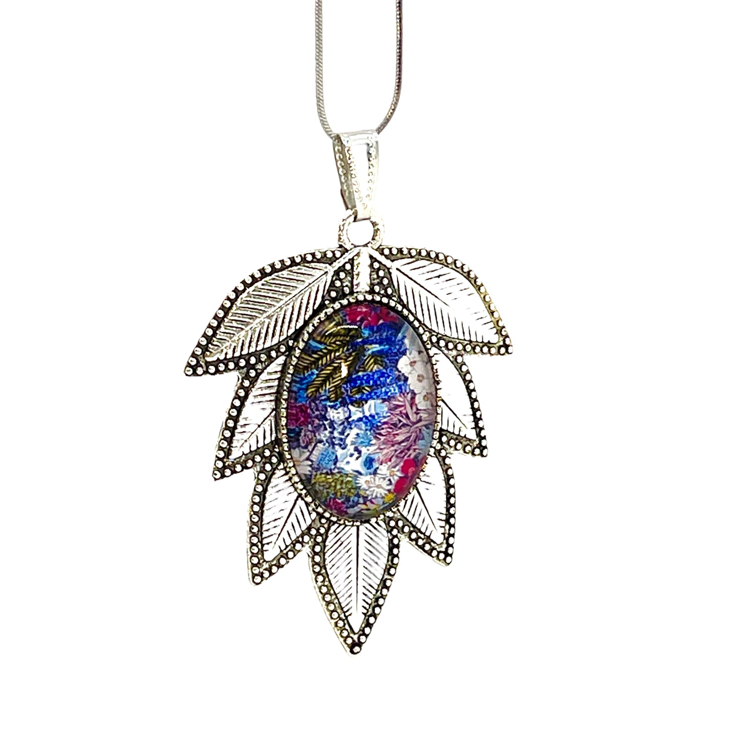 Leafy Confetti Flower Necklace