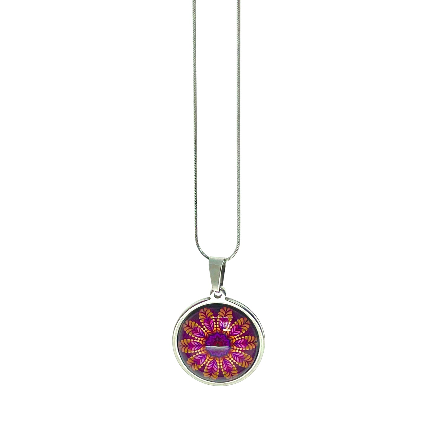 Magenta Daisy Small Round Necklace