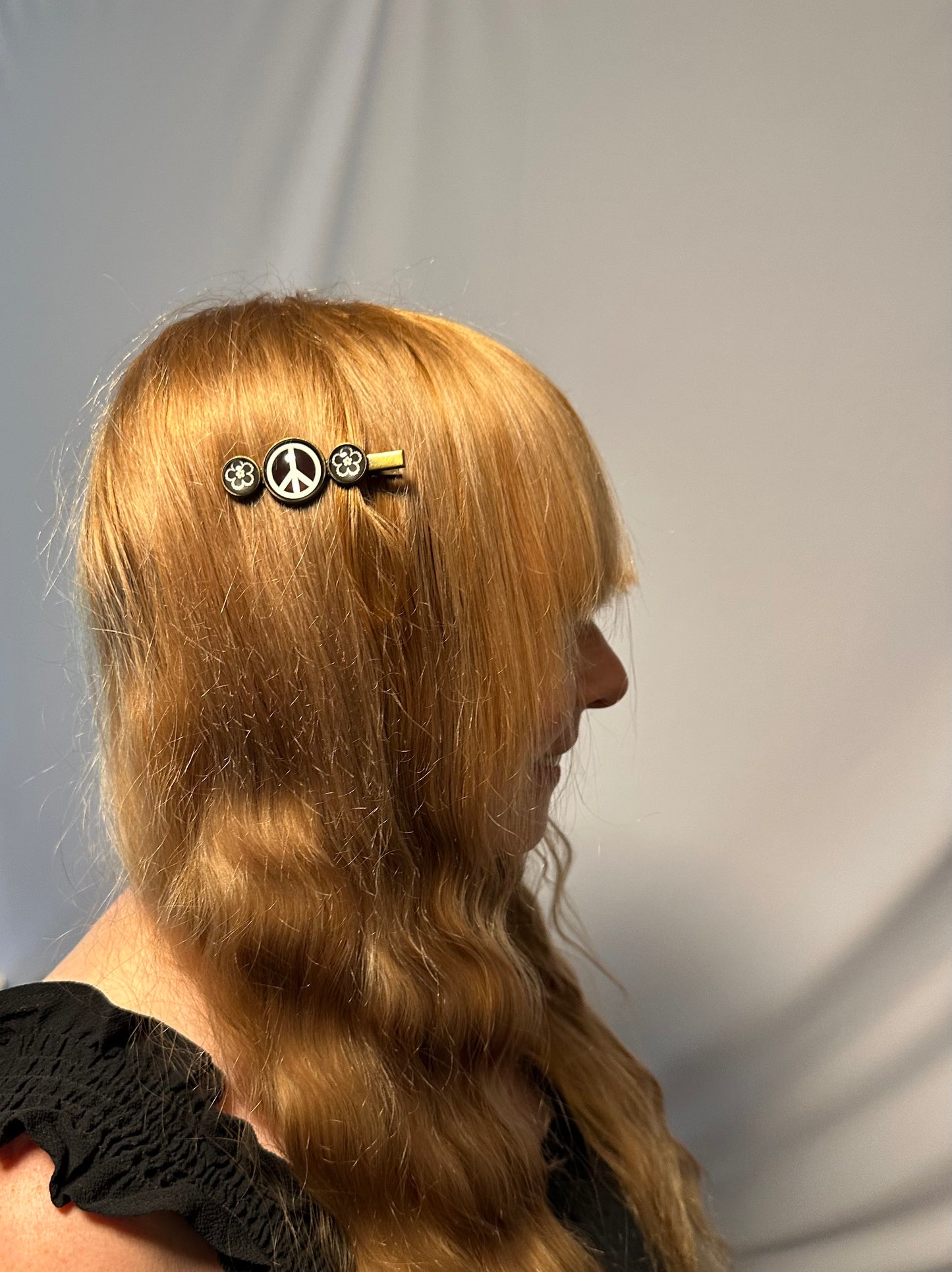 Daisy Peace Hair Clip