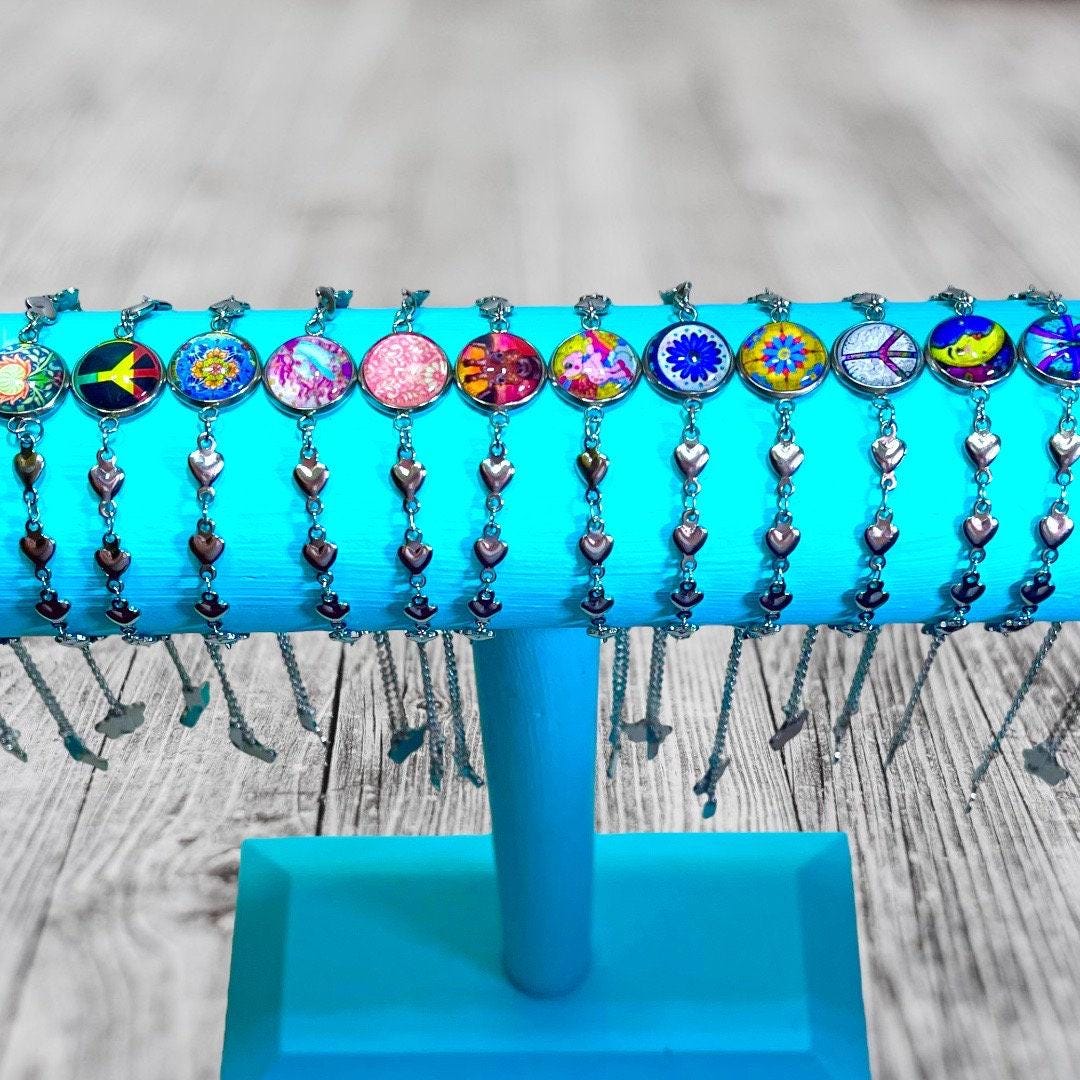 Grateful Dead Rolling Stones-Inspired Peace Sign Bracelet, Steal Your Face Jewelry, Mick Jagger, Wristlet, Classic Rock Bangle, Deadhead